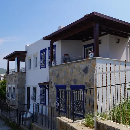 Guemuesluek Village * Gümüşlük