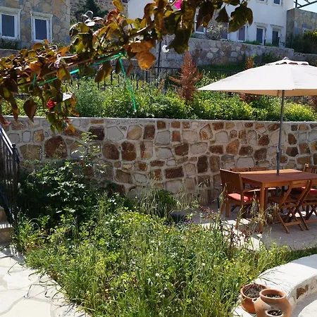 Guemuesluek Village Tatil Evi Gümüşlük