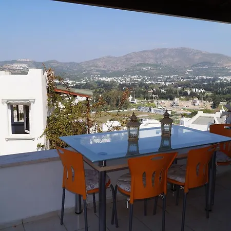 Guemuesluek Village Gümüşlük