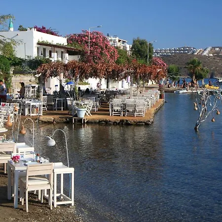 Guemuesluek Village *